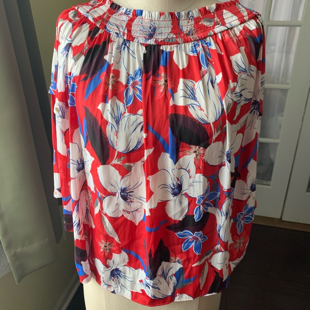 JENNIFER LOPEZ FLORAL OFF SHOULDER LONG SLEEVE TOP - Picture 2 of 12